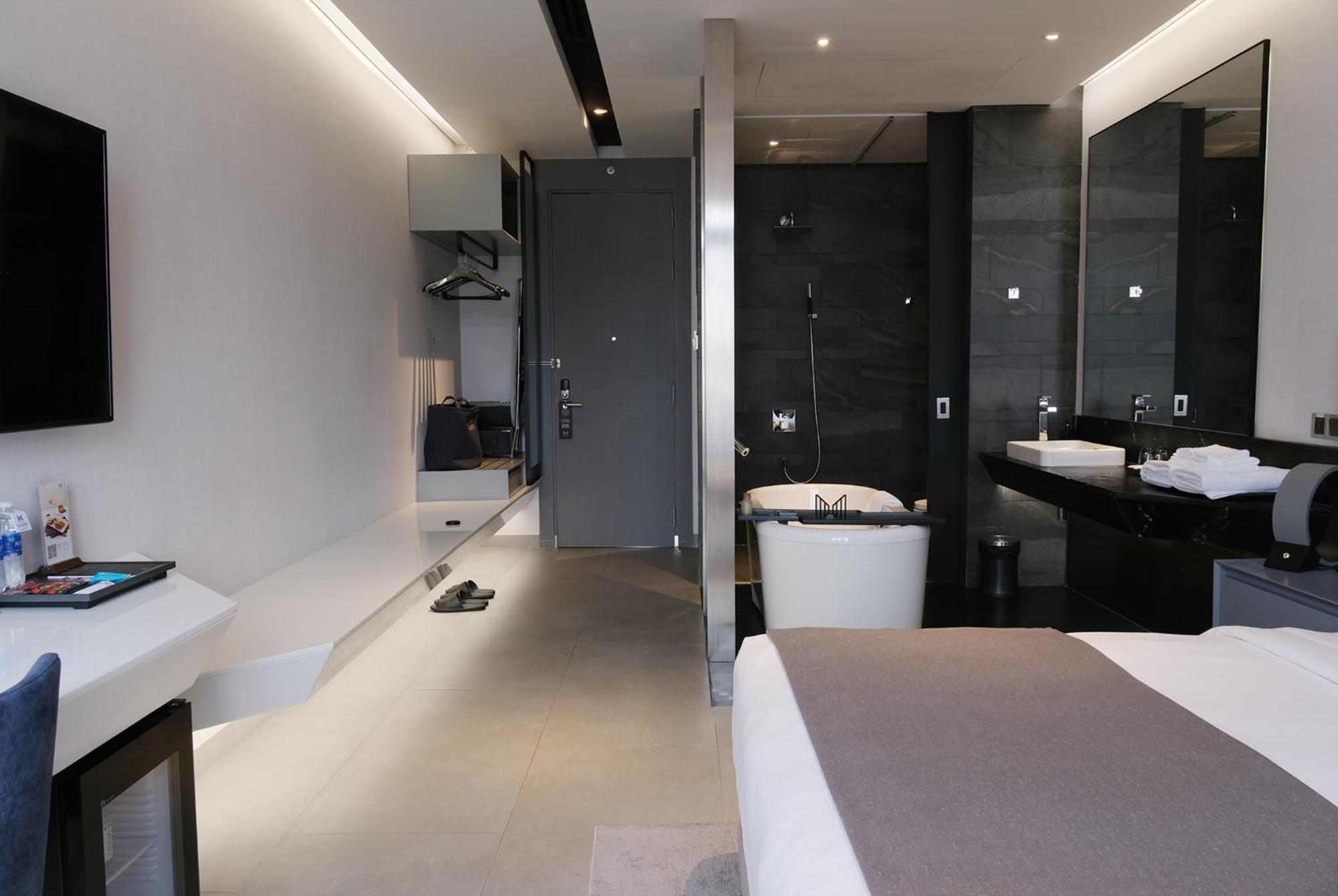 M Hotel Saigon Hô Chi Minh-Ville Extérieur photo
